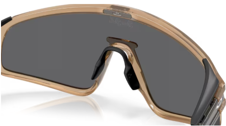 Sonnenbrille Oakley 0OO9404 - Latch panel - 940407 - Sepia -  Größe(n) 35 (L)