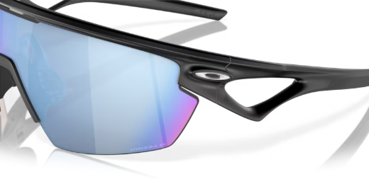 Sonnenbrille Oakley 0OO9403 - Sphaera - 940305 - Matt schwarz - Größe(n) 36 (L) - Glasfarbe  Prizm deep water polarized